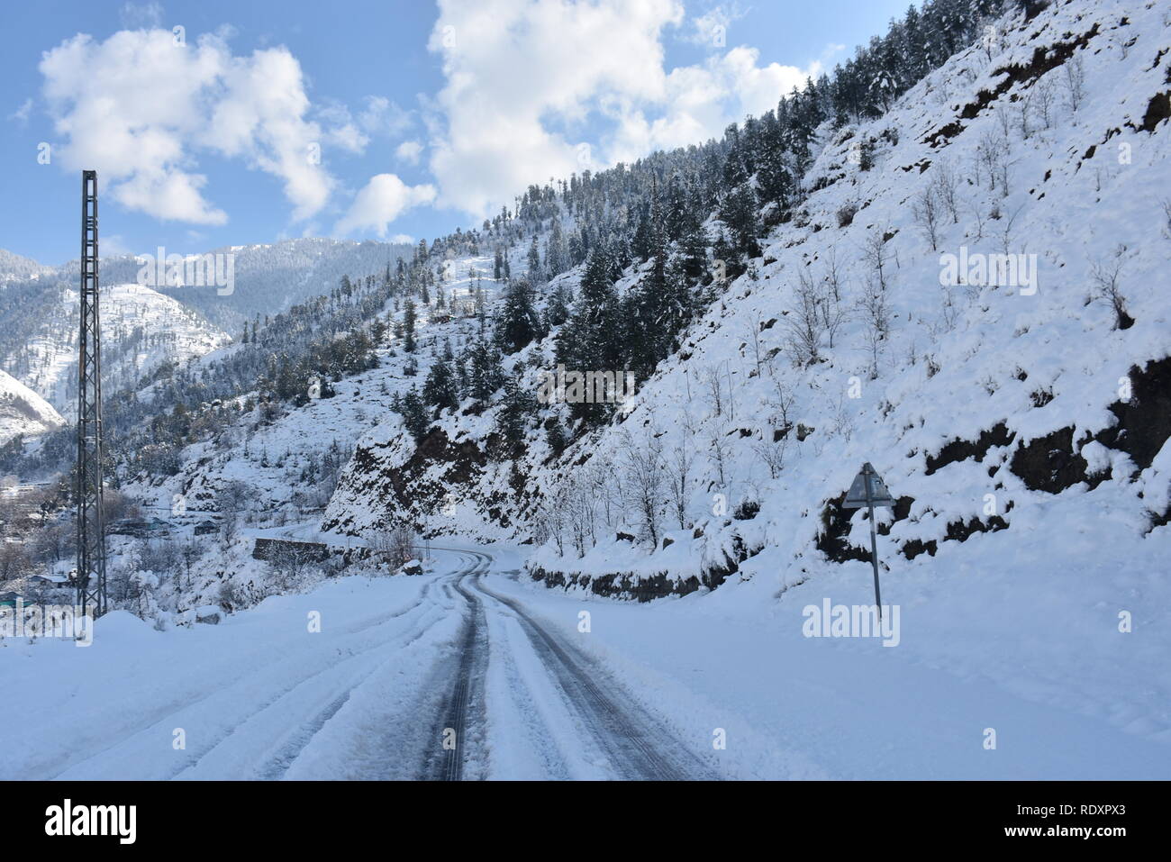 Das Bild wurde im Januar. Es war um 2 Uhr in den Tag. Der Ort shogran ist Tal PAKISTAN. Stockfoto