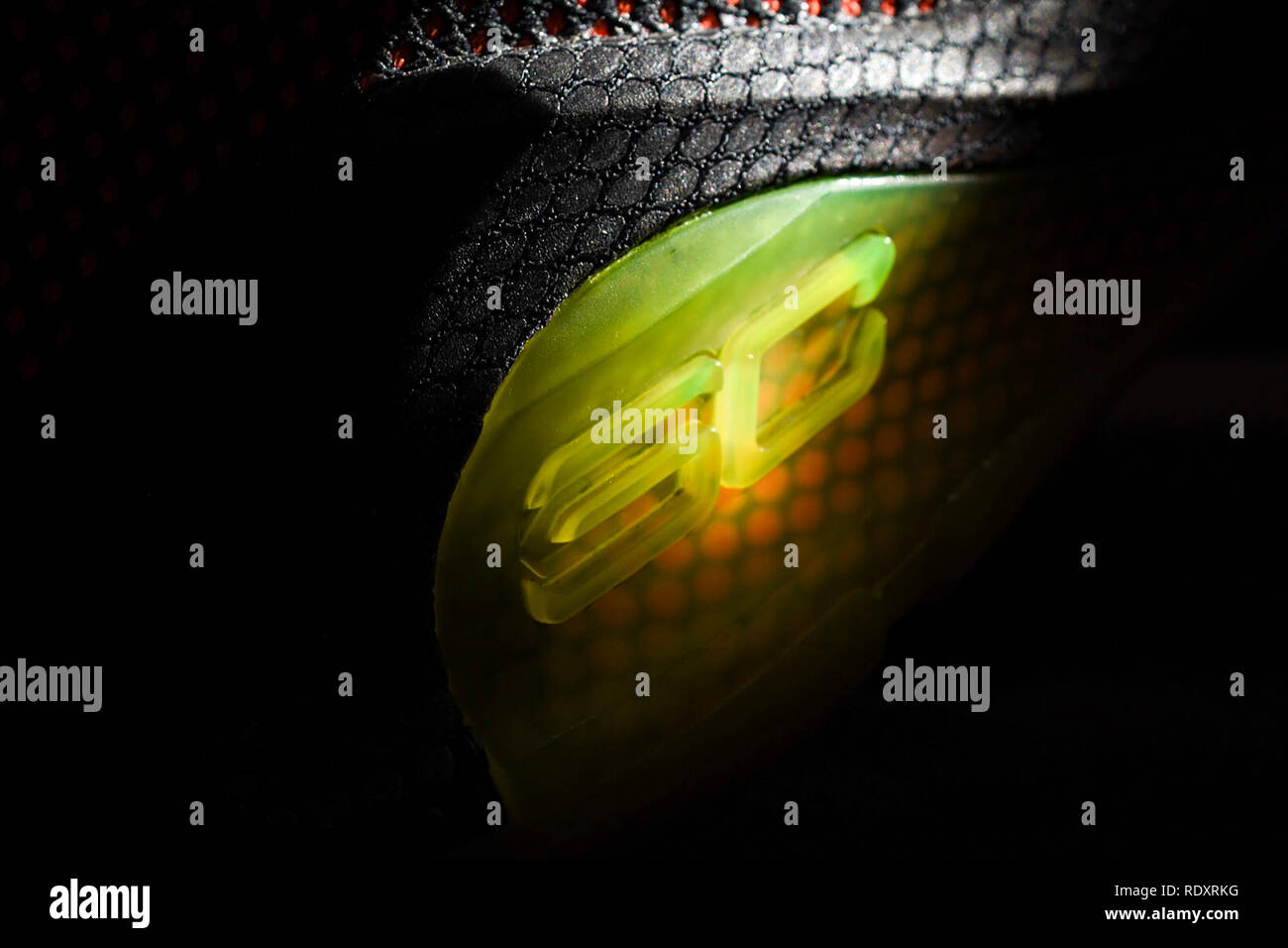 Neue Curry 6 Basketball Schuhe Stockfoto