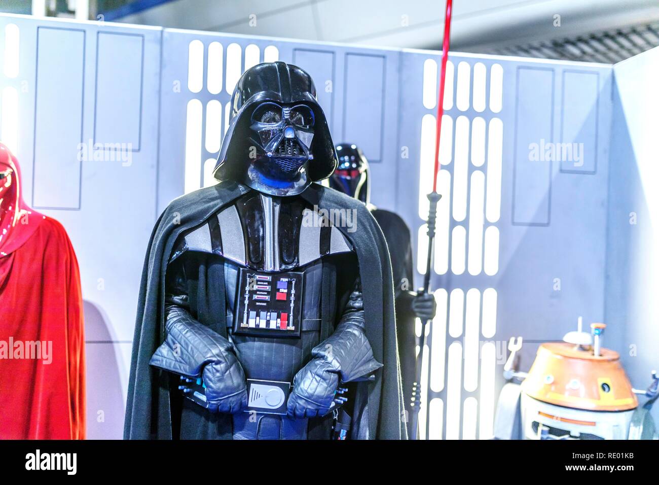 Birmingham, Großbritannien - 17 März, 2018. Cosplayer gekleidet, wie Marvel Star Wars Darth Vader und Praetorian Wachen an einem Comic Con in Birmingham, Großbritannien Stockfoto