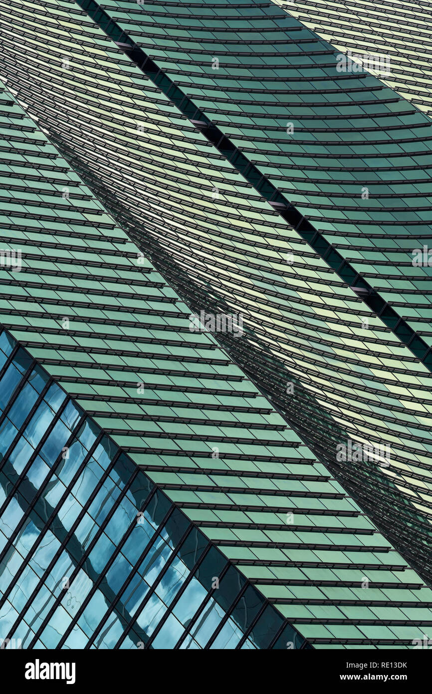 Glasfassade moderner Gebäude Formen architektonische Abstract in 1395 Brickell Avenue in Downtown Miami, Florida Stockfoto