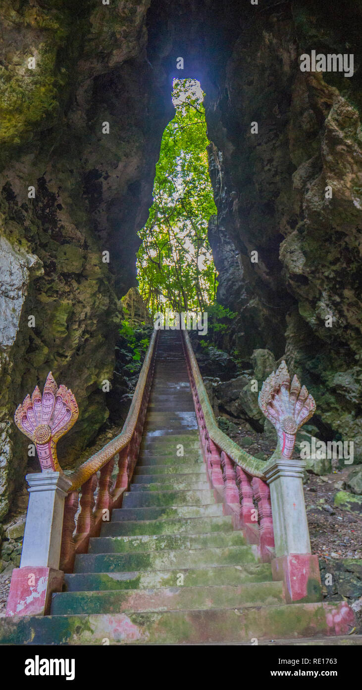 Battambang Kambodscha Höhle Treppe in Th elight Stockfoto