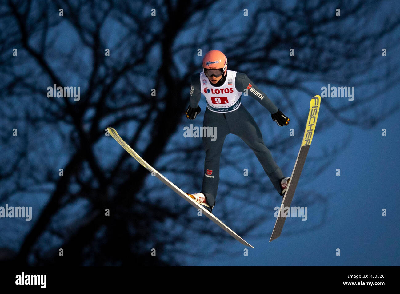 Zakopane, Polen. 19. Jan 2019. Zakopane, Spanien. 19. Jan 2019. Deutsche Skispringer, Karl Geider, in Aktion während der Team HS-134 Wettbewerb der FIS Skisprung Weltcup in Zakopane gesehen. Credit: SOPA Images Limited/Alamy Live News Credit: SOPA Images Limited/Alamy leben Nachrichten Stockfoto