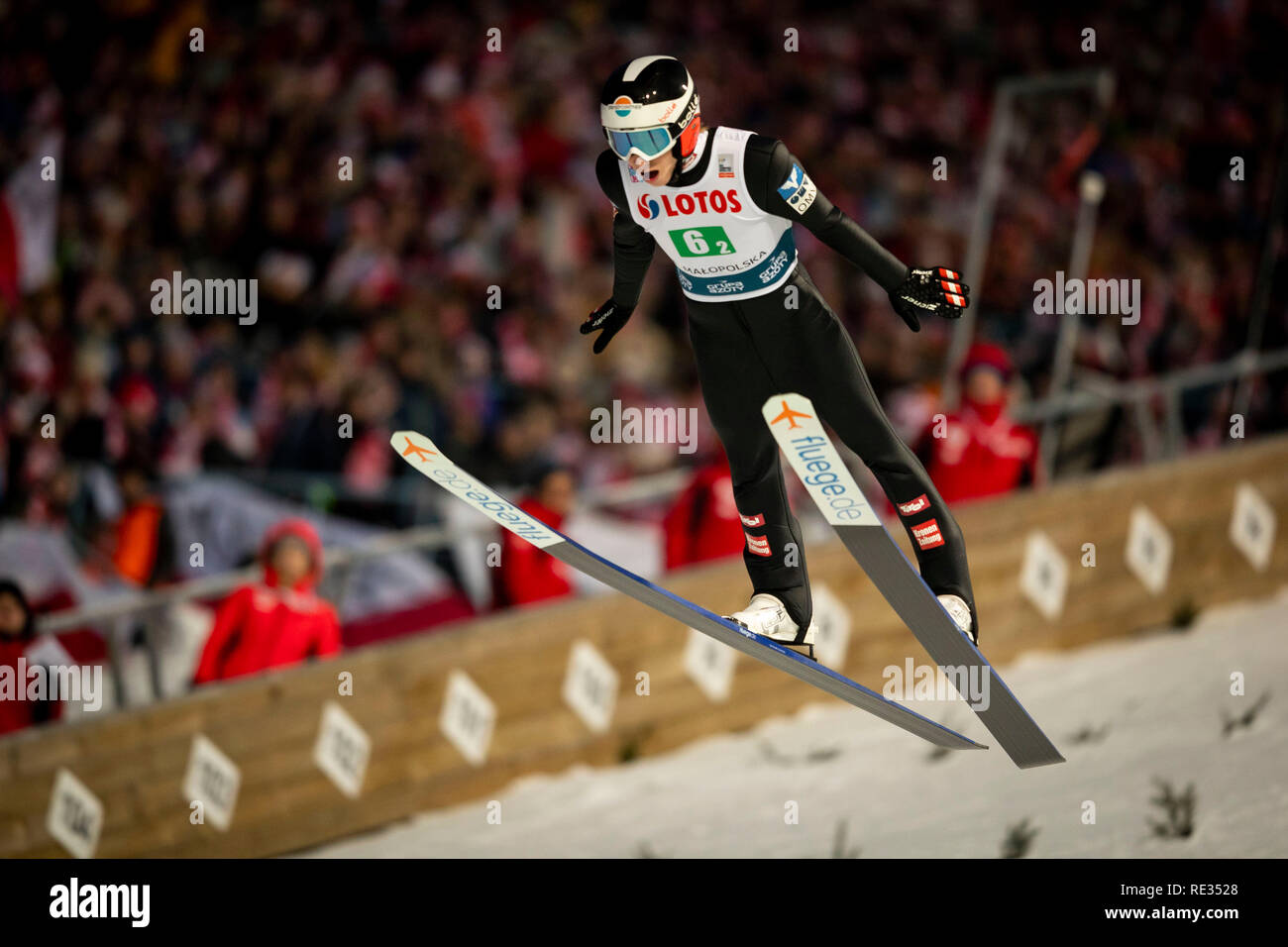 Zakopane, Polen. 19. Jan 2019. Zakopane, Spanien. 19. Jan 2019. Ein österreichischer Skispringer, Jan Hoerl, in Aktion während der Team HS-134 Wettbewerb der FIS Skisprung Weltcup in Zakopane gesehen. Credit: SOPA Images Limited/Alamy Live News Credit: SOPA Images Limited/Alamy leben Nachrichten Stockfoto