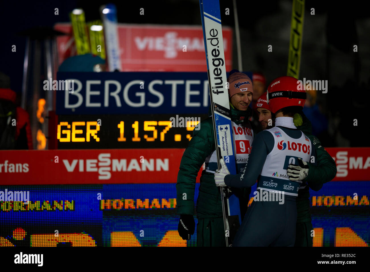 Zakopane, Polen. 19. Jan 2019. Zakopane, Spanien. 19. Jan 2019. Die deutsche Mannschaft gesehen feiern ihren Gewinn während theTeam HS-134 Wettbewerb der FIS Skisprung Weltcup in Zakopane. Credit: SOPA Images Limited/Alamy Live News Credit: SOPA Images Limited/Alamy leben Nachrichten Stockfoto