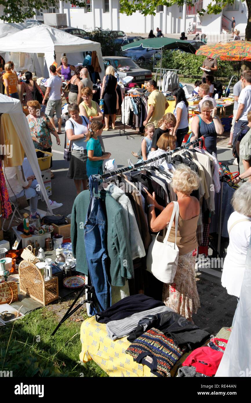 Der grte Flohmarkt in der Region Ruhrgebiet, im Sommer Party in der  Grugahalle Eventhalle, Essen Stockfotografie - Alamy