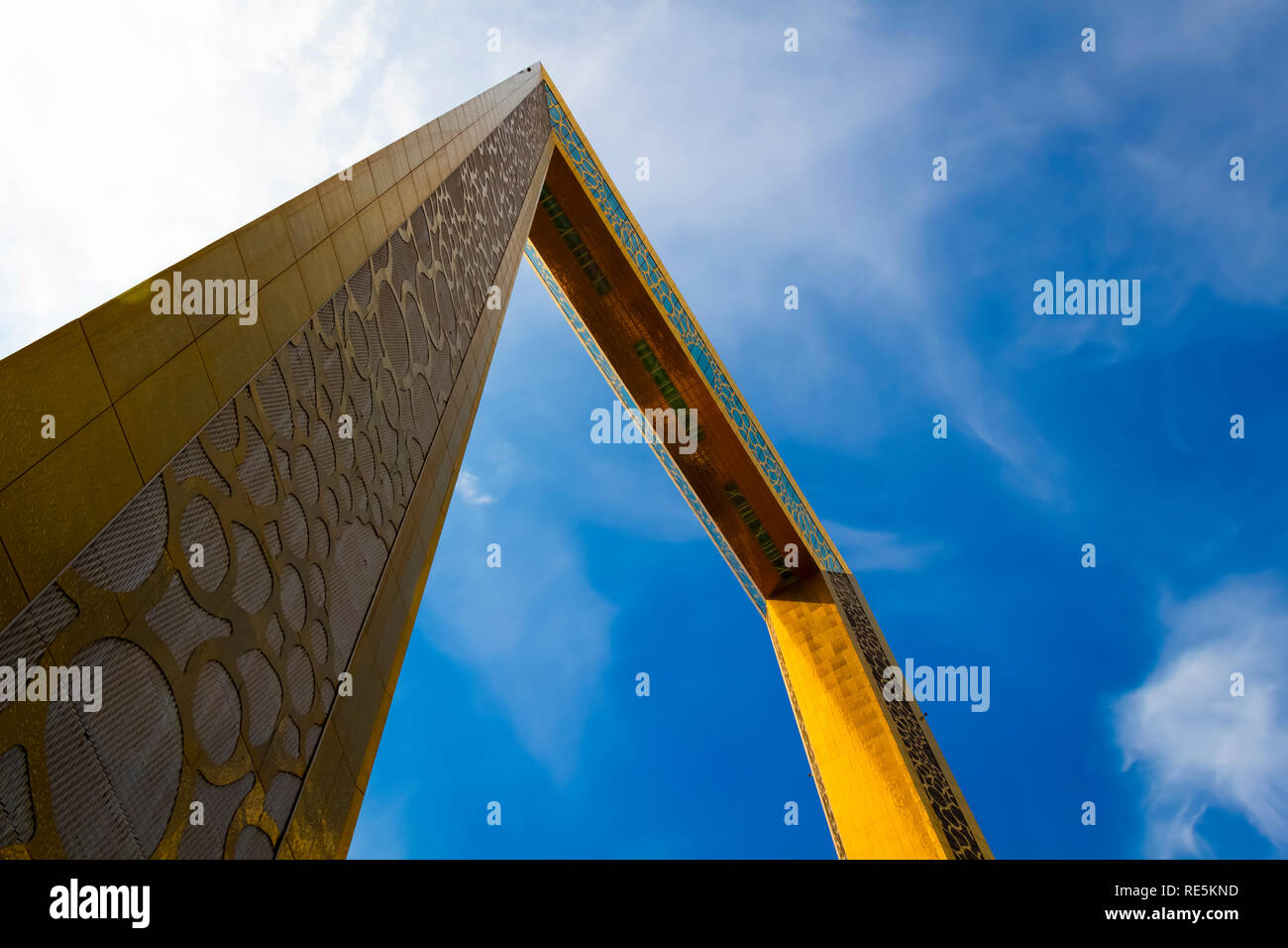Dubai, VAE - November 28, 2018: Der berühmte Dubai Frame ist in der Zabeel Park entfernt. Es ist ein Museum der Geschichte und architektonischen Wahrzeichen. Stockfoto