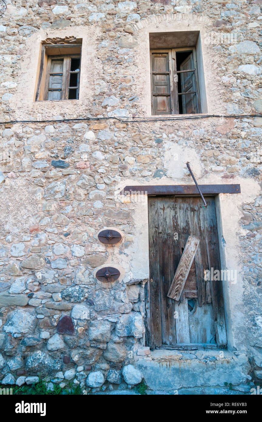 Fassade eines Hauses aus Stein Stockfoto