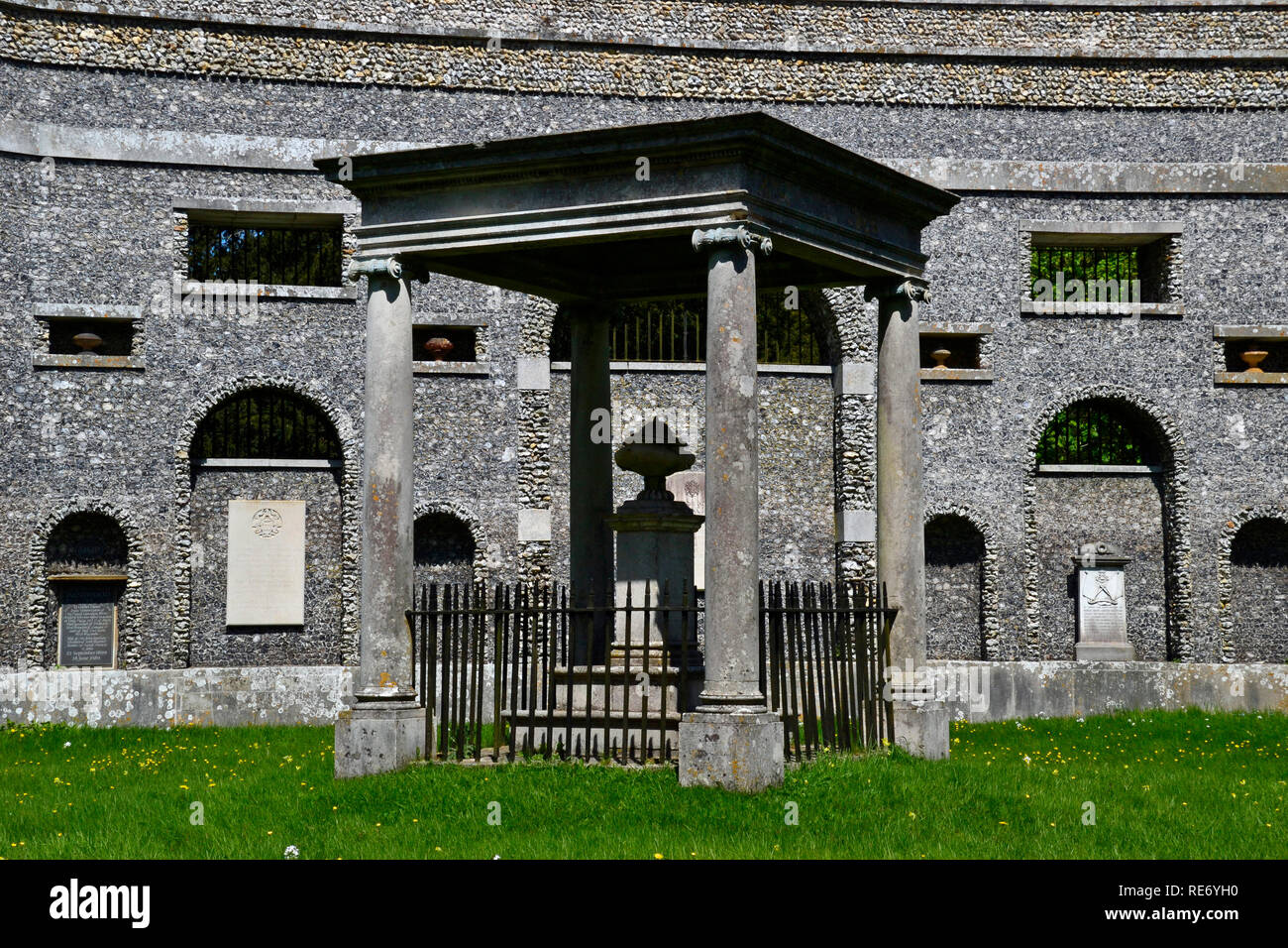 Die dashwood Mausoleum auf West Wycombe Hill, Buckinghamshire, Großbritannien. Chilterns. Landschaft. Stockfoto