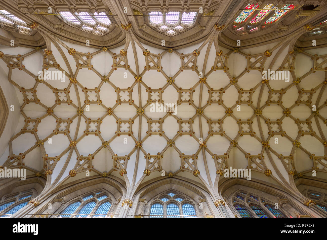 Foto der Quire Decke an Wells Cathedral. Wells, Somerset, Großbritannien Stockfoto