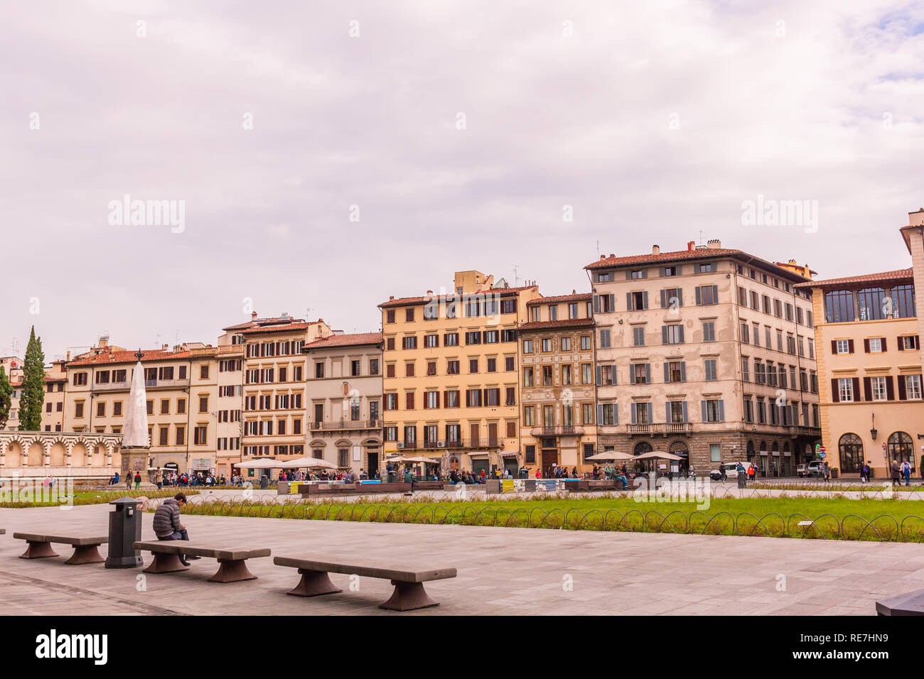 31.10.2018 Florenz, Italien - Blick auf den Platz Santa Maria Novella, getönt Stockfoto