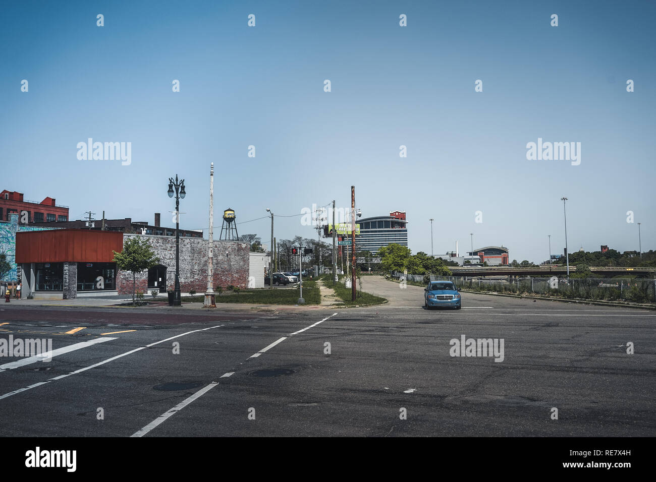 Detroit, Michigan, USA - Oktober 2018: Blick auf die Michigan Avenue in Corktown in Detroit in Michigan, USA. Detroit ist die größte und die meisten Pop Stockfoto
