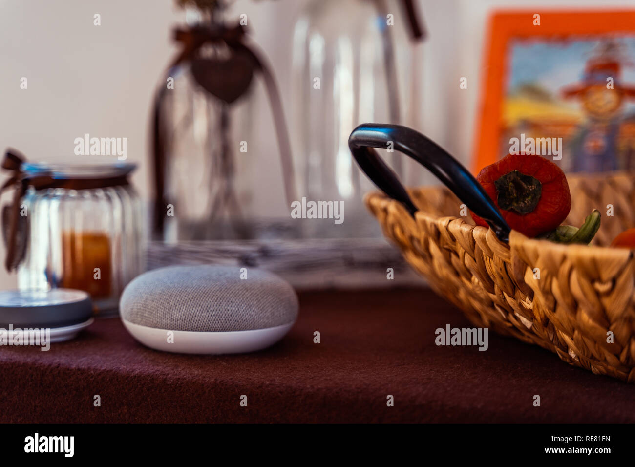 Ai Lautsprecher Konzept in der häuslichen Umgebung Stockfoto