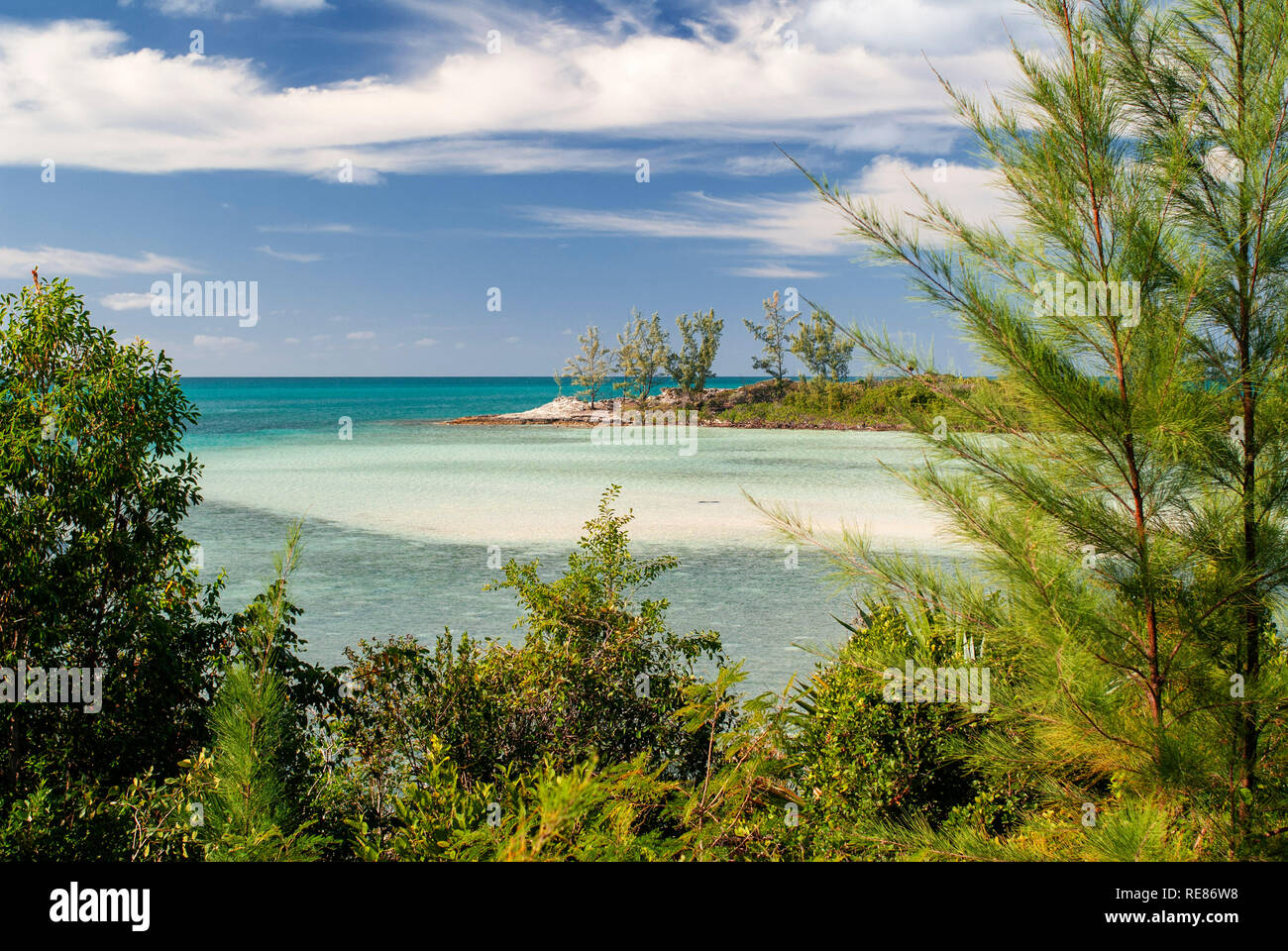 Cat Island, Bahamas. Strand von Osten (Atlantik) Bereich Pine Bay, Cat Island. Stockfoto