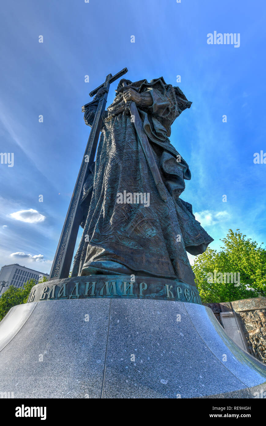 Denkmal für Wladimir die Große (Prince Vladimir der Täufer von Russland) auf borovitskaya Platz in der Nähe des Moskauer Kreml, Russland. Stockfoto