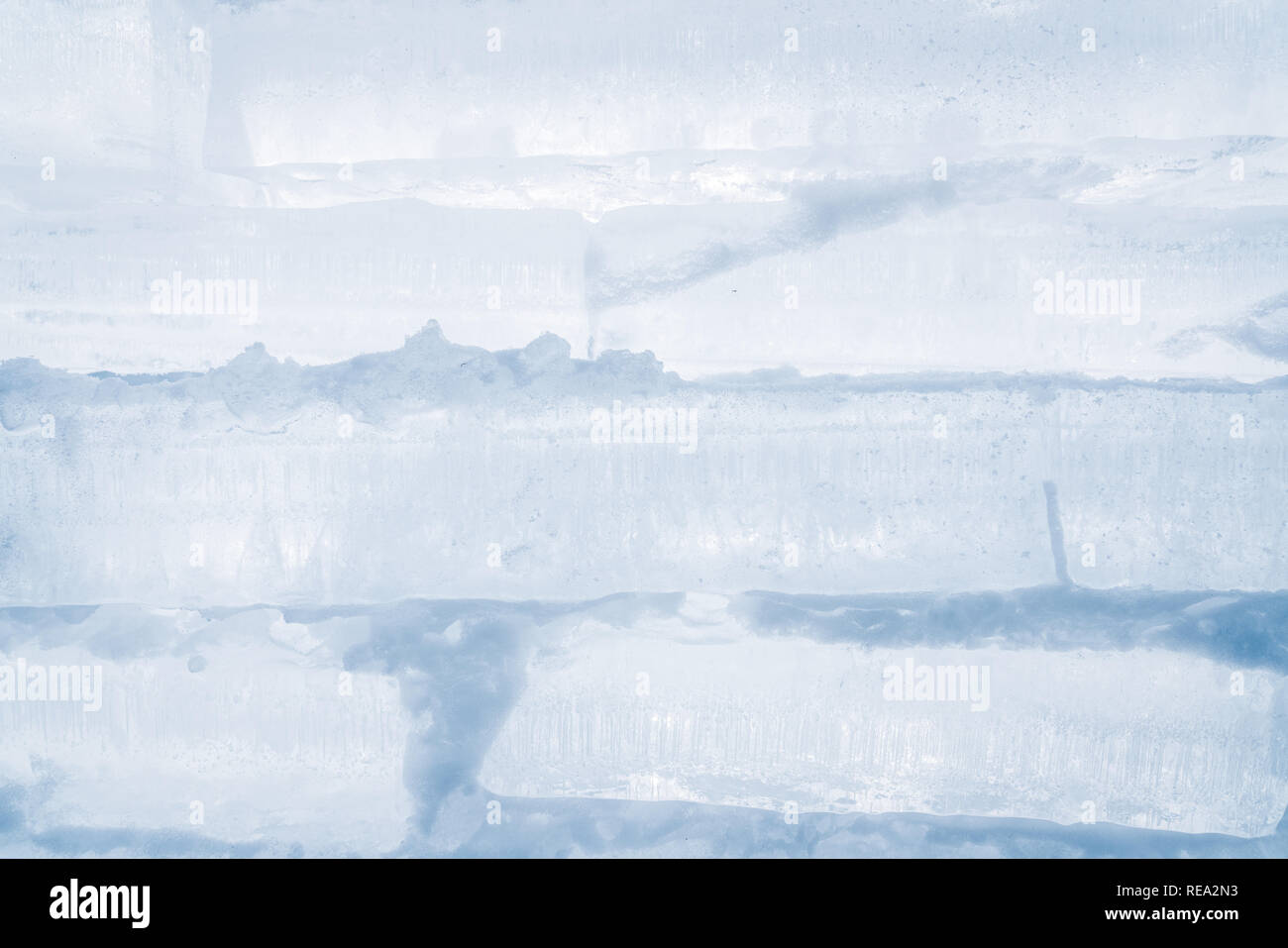 Winter blauer Hintergrund mit Schnee und Eis Stockfoto