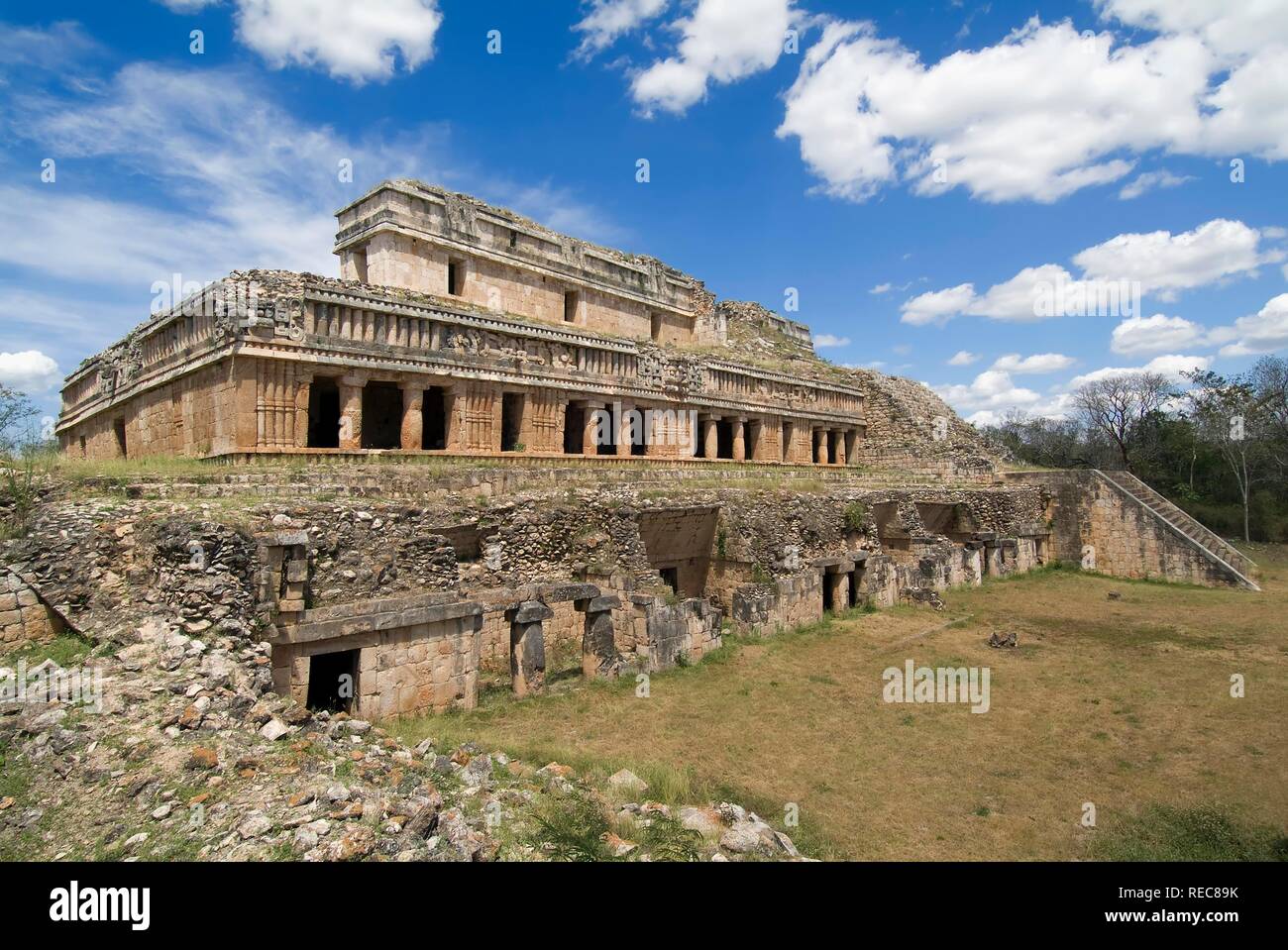 Sayil, Gran Palacio Norte, dem Großen Palast, Yucatan, Mexiko Stockfoto