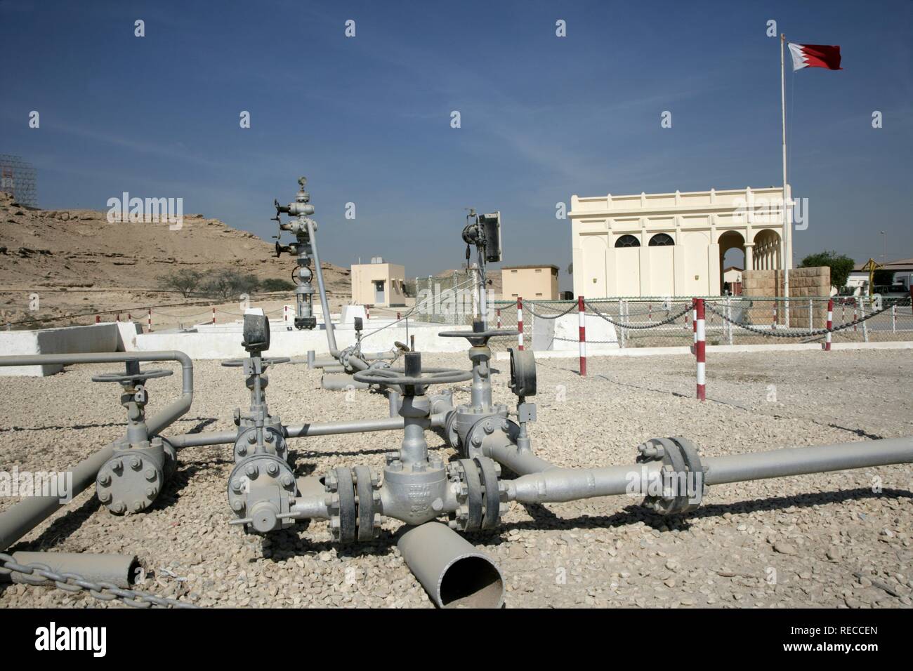 Öl gut Nr. 1, erste Bohrung und Extraktion Loch, noch in Betrieb, heute als Museum, Königreich Bahrain verwendet Stockfoto