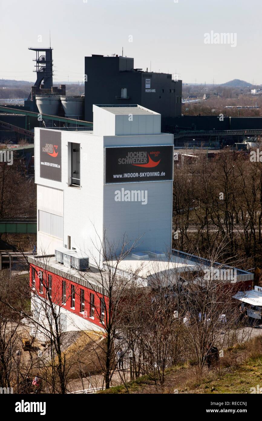 Indoor Skydiving Bottrop GmbH, Fallschirm Freifall simulation Facility, einer vertikalen Windkanal, der größten und modernsten in Stockfoto