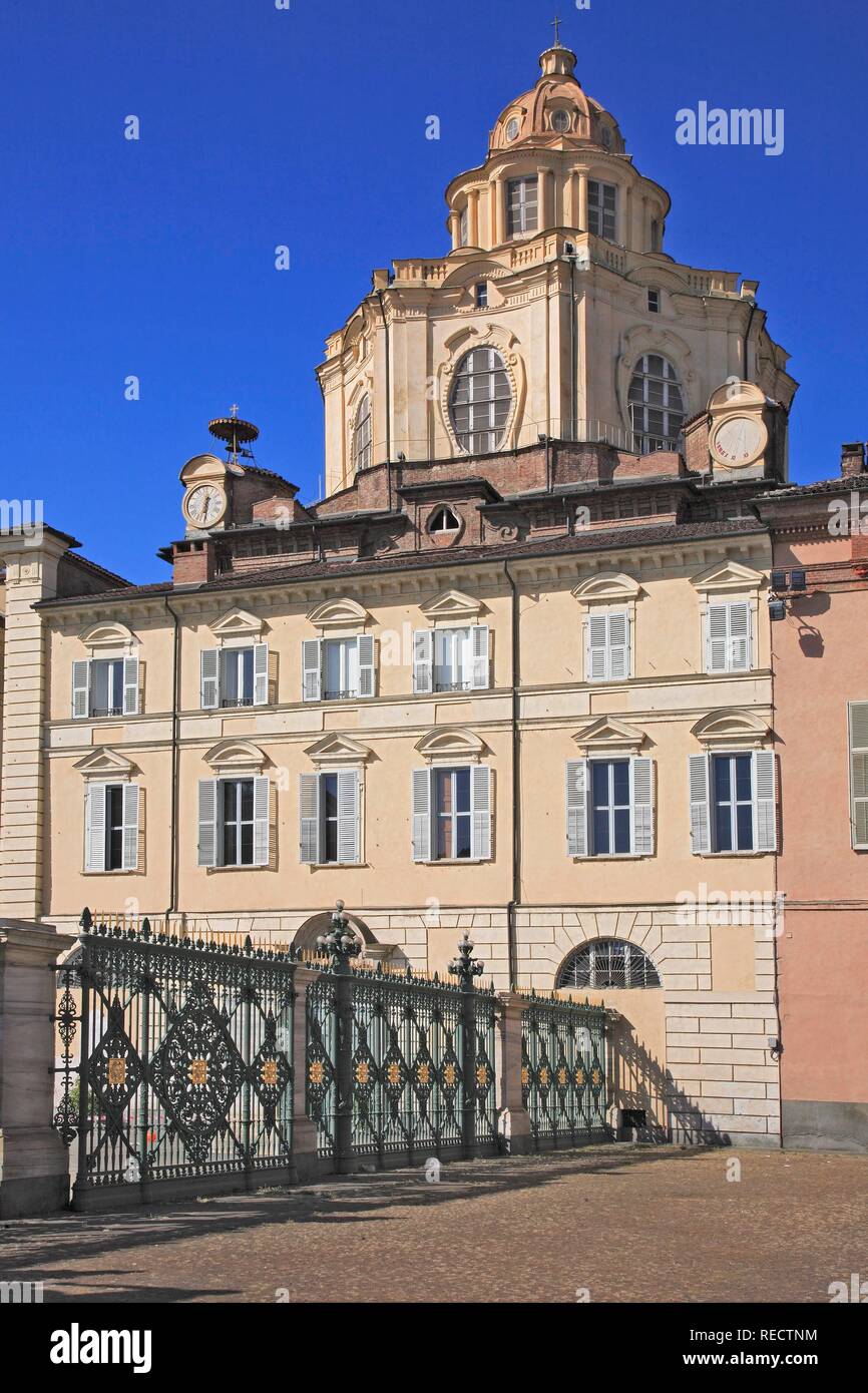 Kirche San Lorenzo auf der Piazza Castello, Turin, Turin, Piemont, Italien, Europa Stockfoto