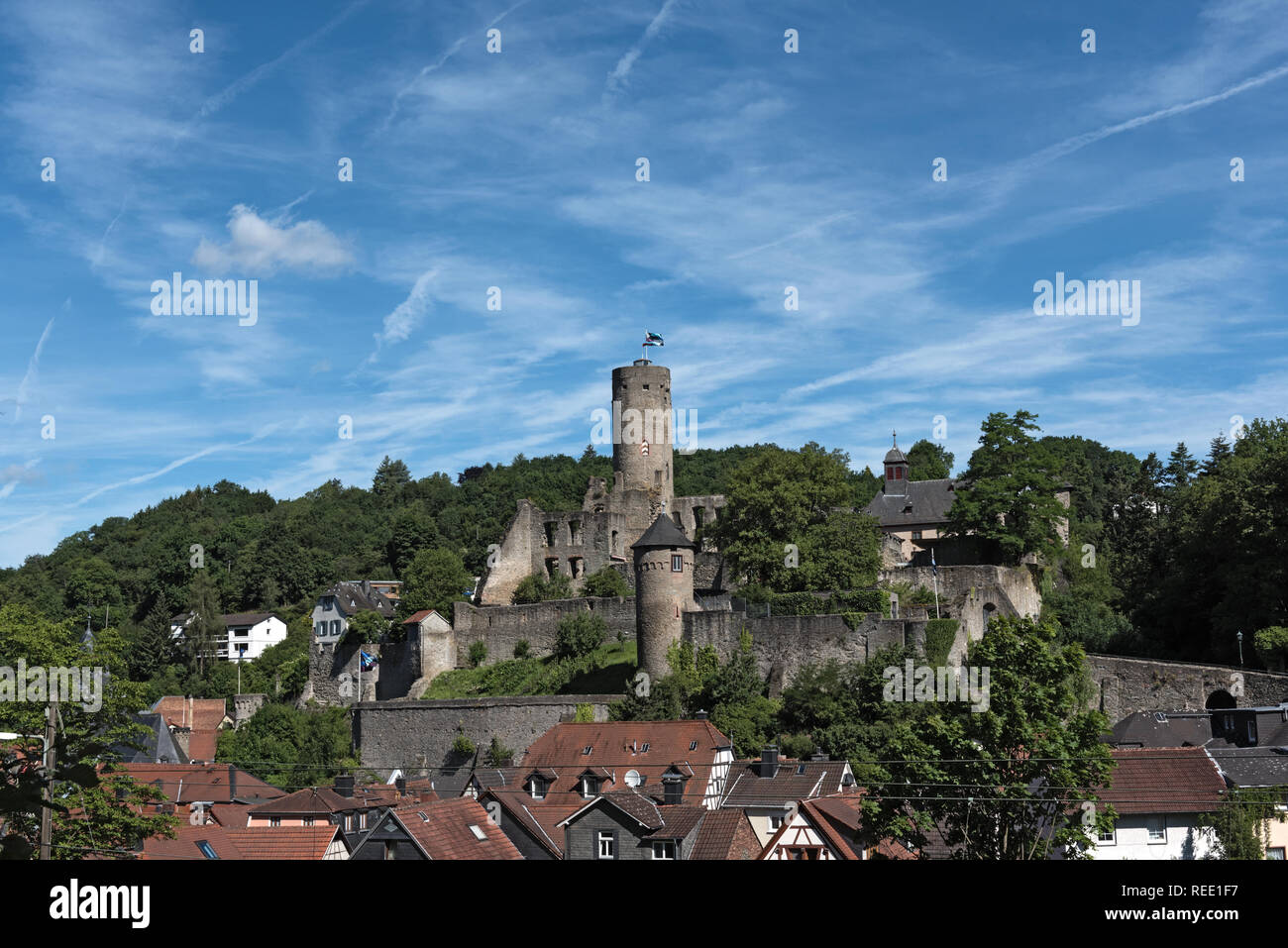 Blick auf die Burgruine Eppstein in Hessen, Deutschland Stockfoto