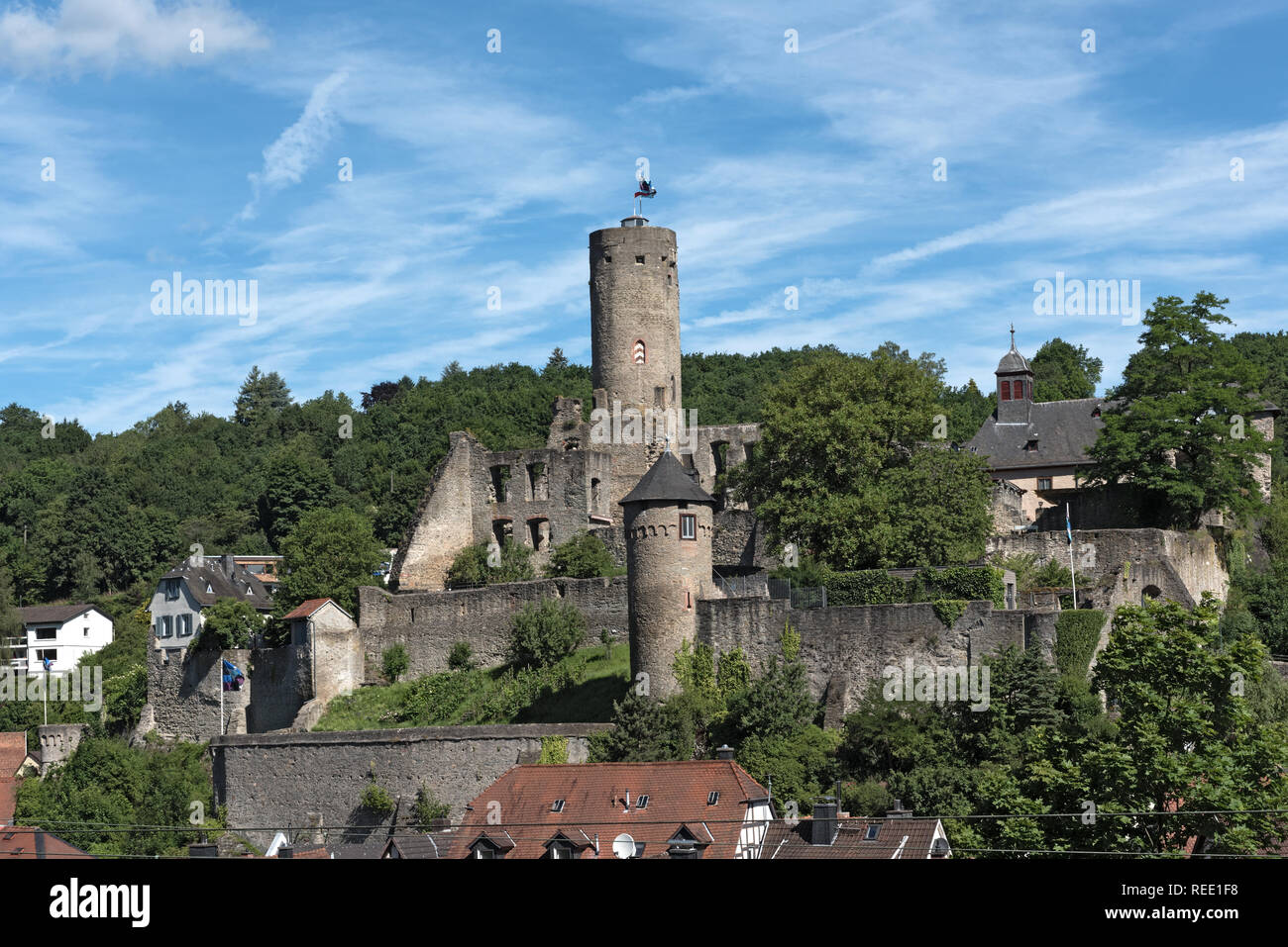 Blick auf die Burgruine Eppstein in Hessen, Deutschland Stockfoto