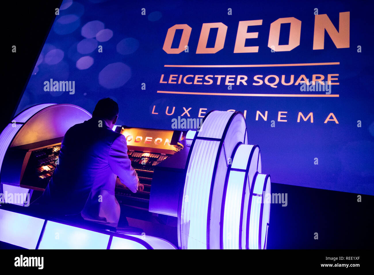 Eine allgemeine Ansicht des Londoner ODEON Luxe in Leicester Square, die nach dem 11. Monat der Öffentlichkeit geöffnet hat. Das ist für mehrere Millionen Pound renoviert Wann: 21 Dec 2018 Credit: Tom Nicholson/PinPep/WENN.com Stockfoto