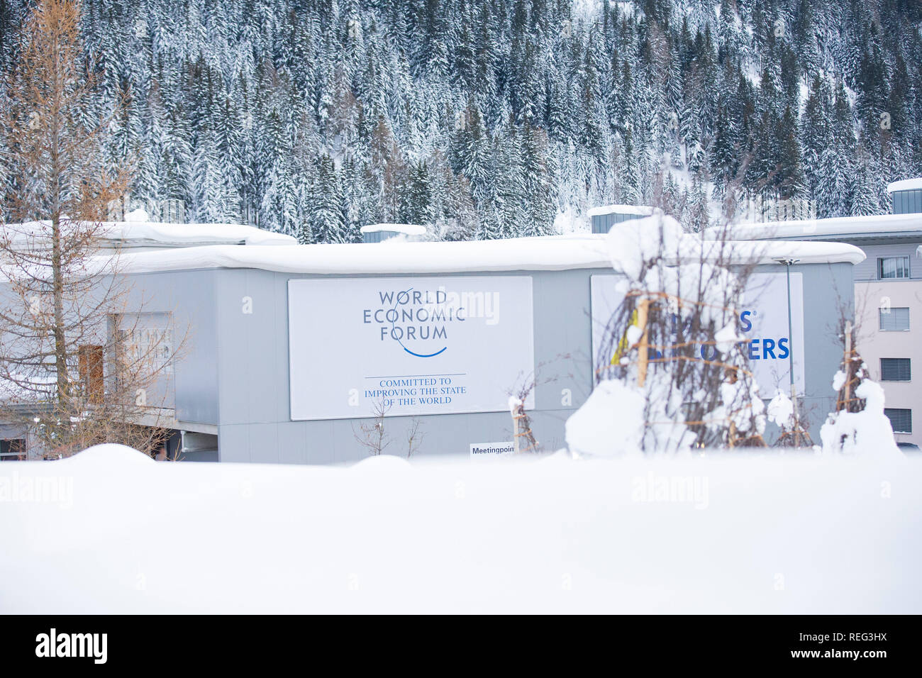 Davos, Schweiz. Jan, 2019 21. Foto auf Jan. 21, 2019 zeigt das Logo des World Economic Forum (WEF) in Davos, Schweiz. Das WEF-Jahrestreffen in Davos am Dienstag treten. Credit: Xu Jinquan/Xinhua/Alamy leben Nachrichten Stockfoto Davos, Schweiz. Jan, 2019 21. Foto auf Jan. 21, 2019 zeigt das Logo des World Economic Forum (WEF) in Davos, Schweiz. Das WEF-Jahrestreffen in Davos am Dienstag treten. Credit: Xu Jinquan/Xinhua/Alamy leben Nachrichten Stockfoto