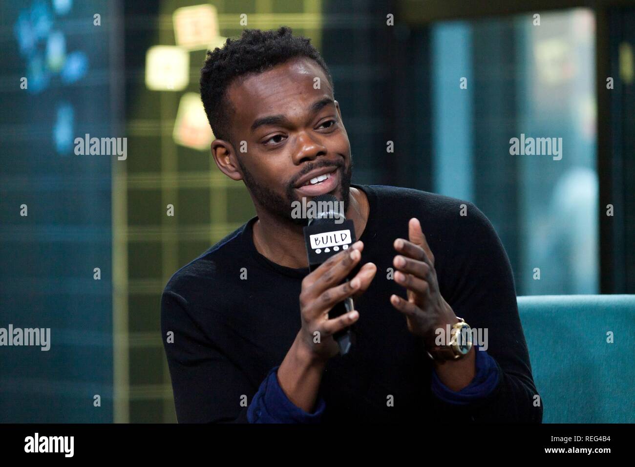 William Jackson Harper innen für AOL bauen Serie Berühmtheit Candids-MON, AOL bauen Serie, New York, NY 21. Januar 2019. Foto: Steve Mack/Everett Collection Stockfoto