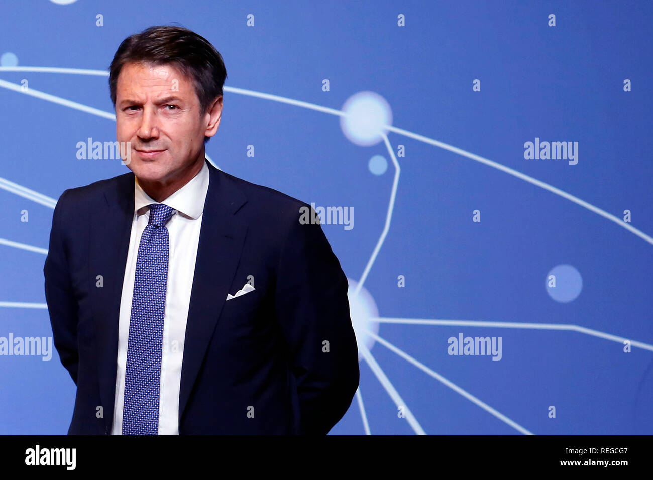 Rom, Italien. 22. Januar, 2019. Giuseppe Conte Rom Januar 22 2019. Übereinkommen der Bewegung 5 Sterne Partei zu erklären, das Grundeinkommen Gesetz gerade genehmigt. Foto Samantha Zucchi Insidefoto Credit: insidefoto Srl/Alamy leben Nachrichten Stockfoto