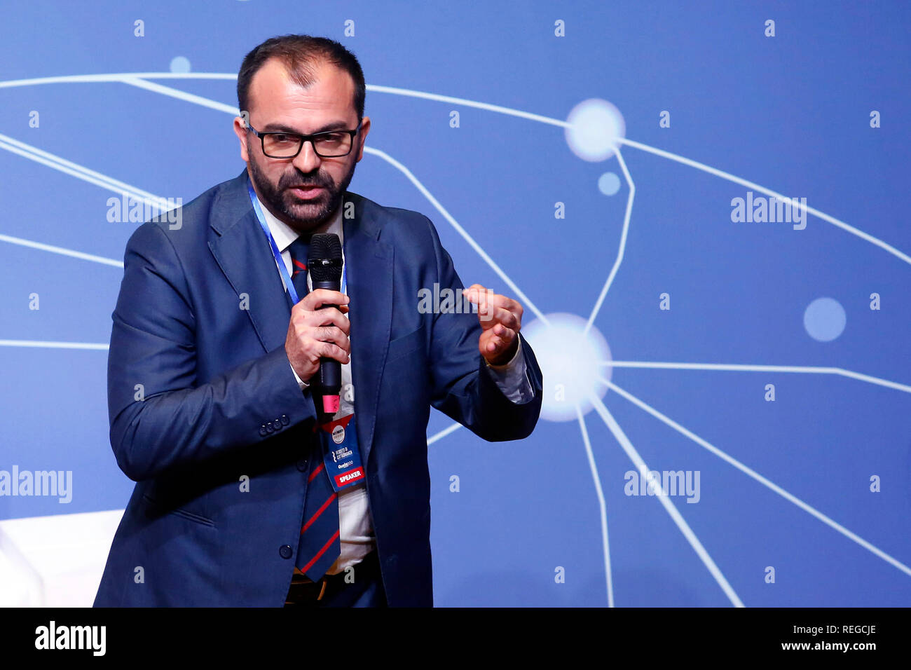 Rom, Italien. 22. Januar, 2019. Lorenzo Fioramonti Rom Januar 22 2019. Übereinkommen der Bewegung 5 Sterne Partei zu erklären, das Grundeinkommen Gesetz gerade genehmigt. Foto Samantha Zucchi Insidefoto Credit: insidefoto Srl/Alamy leben Nachrichten Stockfoto