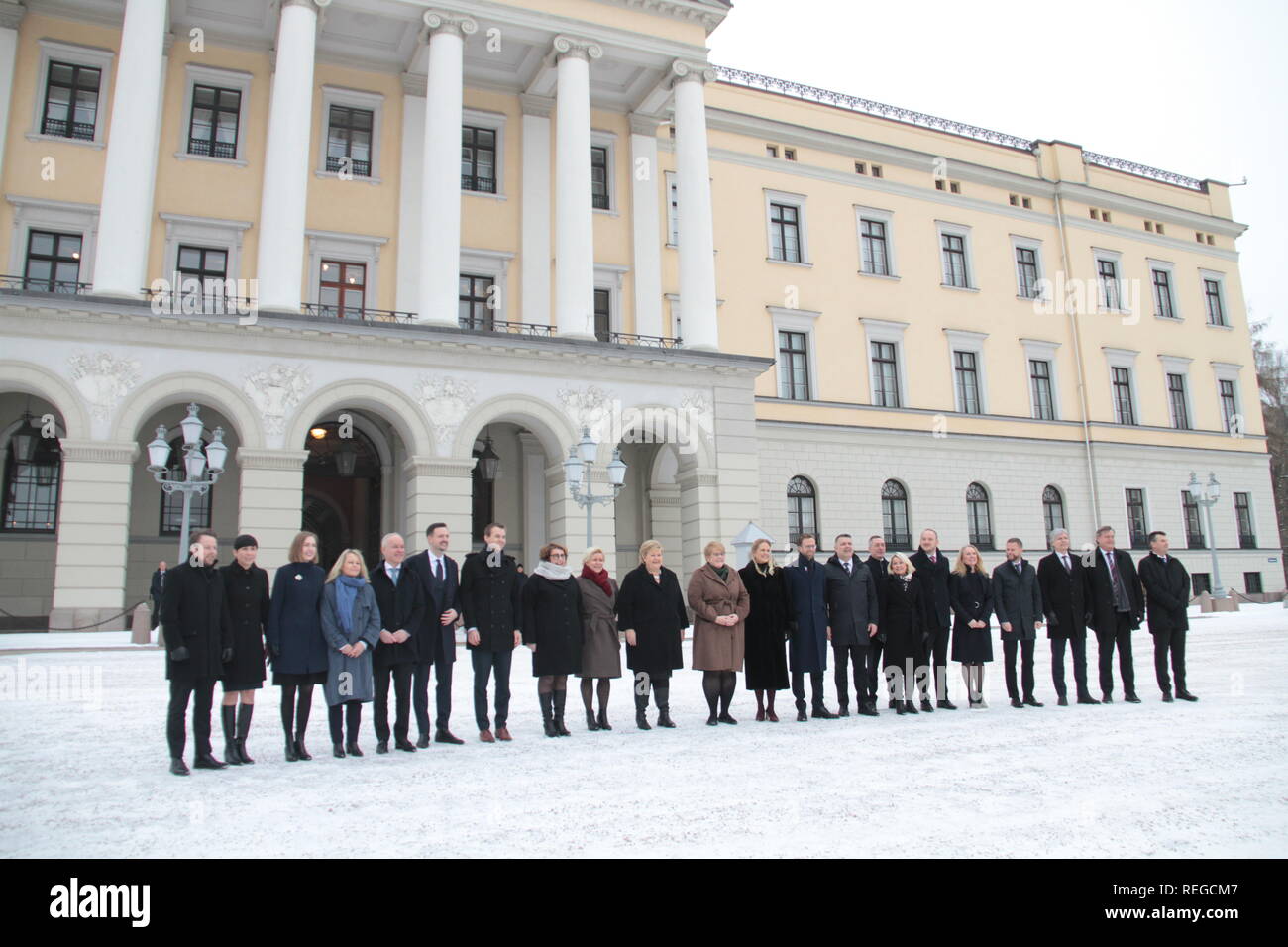 Oslo, Norwegen. 22 Jan, 2019. Mitglieder des neuen Kabinetts treffen in Norwegen in Oslo, Norwegen, am 31.01.22., 2019. Norwegen angekündigten Änderungen im Kabinett am Dienstag nach der herrschenden Minderheit drei-Koalition erreicht ein Abkommen letzte Woche der kleinen Christdemokratischen Partei zum Hinzufügen einer Mitte-rechts-Mehrheit Regierung zu bilden. Credit: Zhang Shuhui/Xinhua/Alamy leben Nachrichten Stockfoto