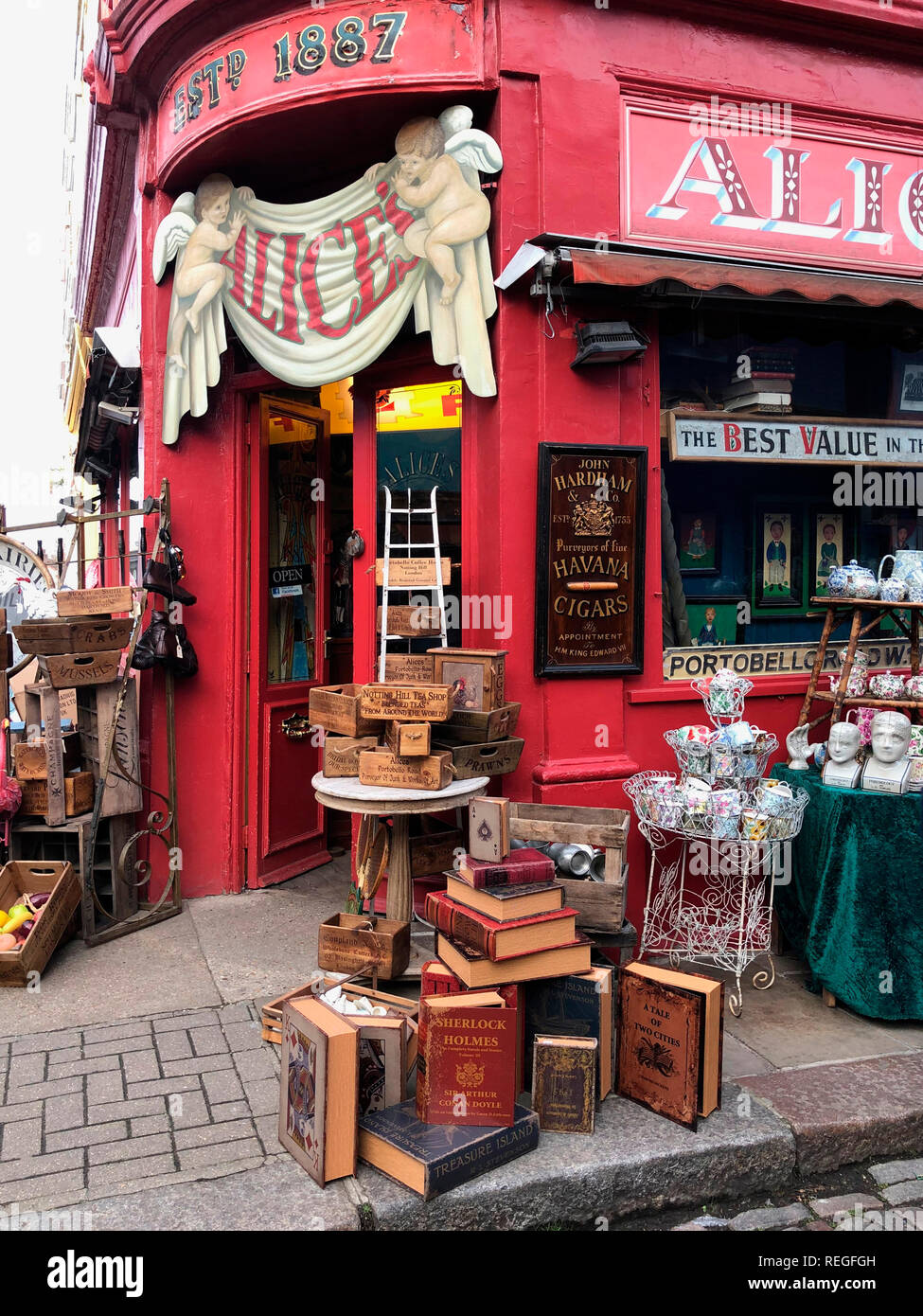 Shop auf der Portobello Road in London, England Stockfoto