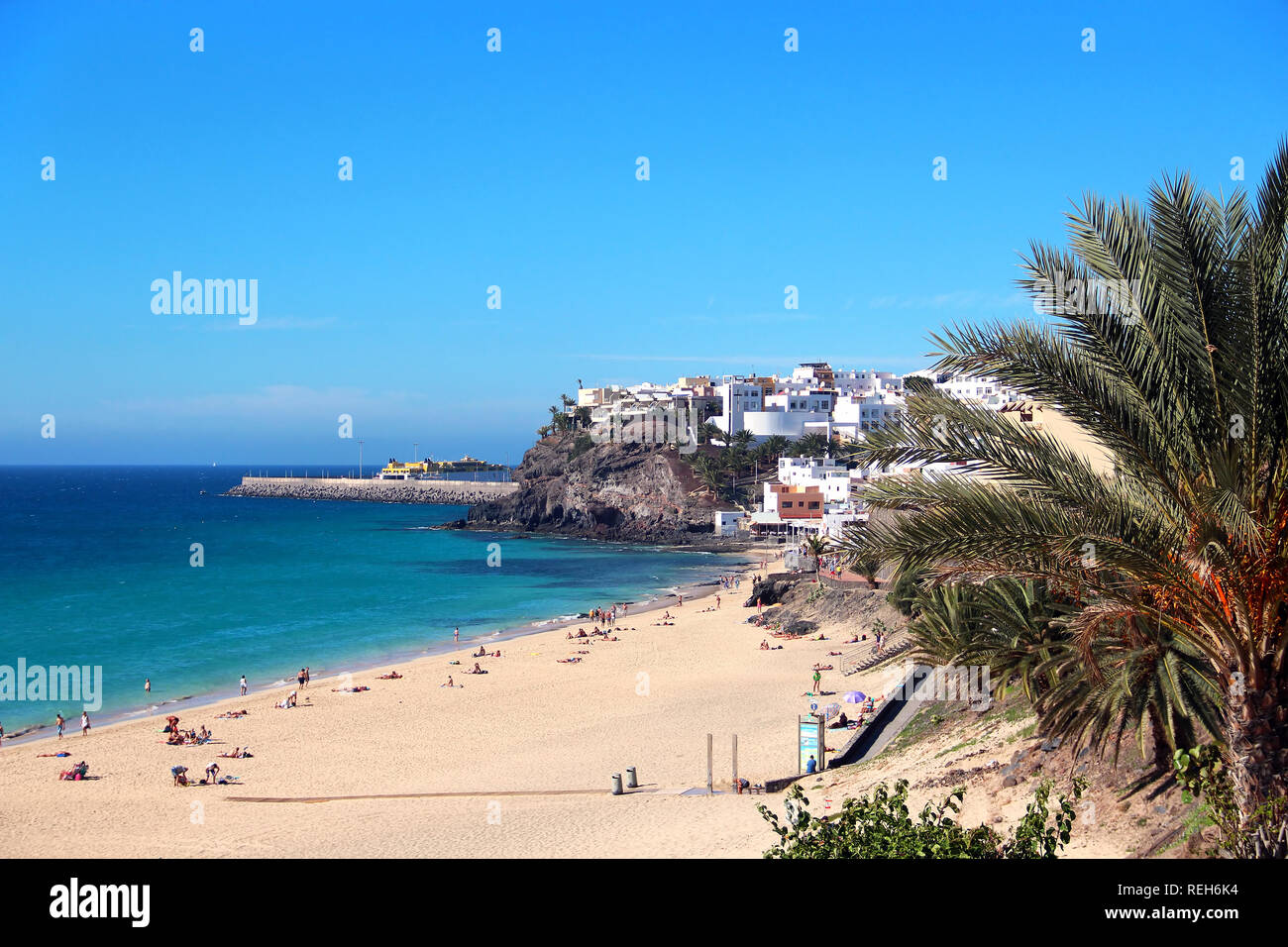 Strand und Stadt von Morro Jable, Fuerteventura, Kanarische Inseln, Spanien Stockfoto