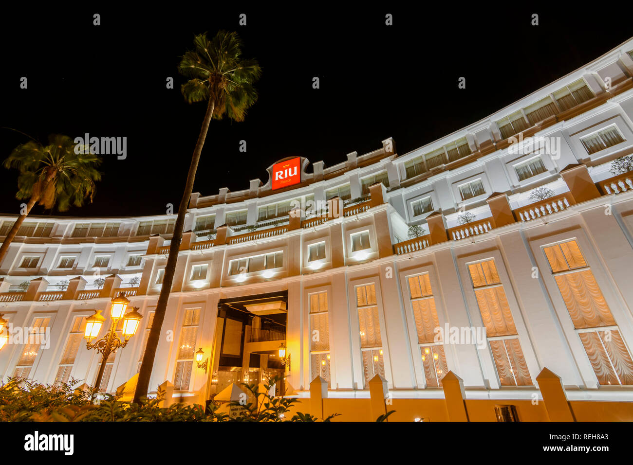Nacht Szene von Riu Palace Hotel in Playa del Inglés, Gran Canaria, Spanien Stockfoto