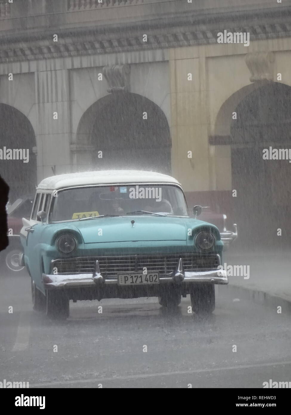 Altes Auto in Havanna Straße Stockfoto