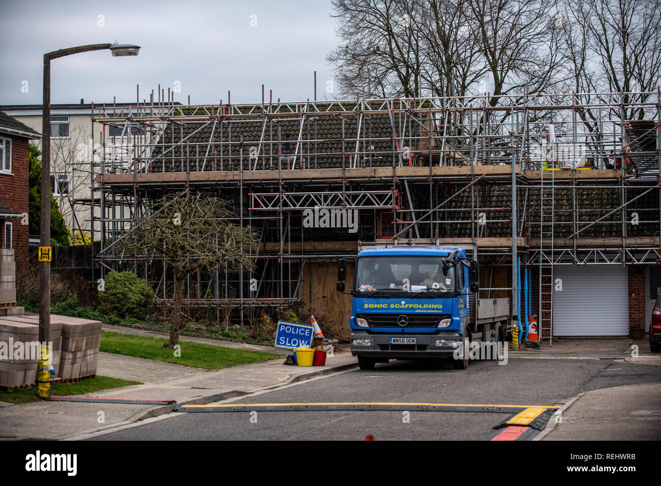 Die Salisbury home von Sergej Skripal, die durch russische Agenten im März 2018 vergiftet wurde. Sanierungsarbeiten mögliche Spuren von Nerv Agenten zu entfernen. Stockfoto