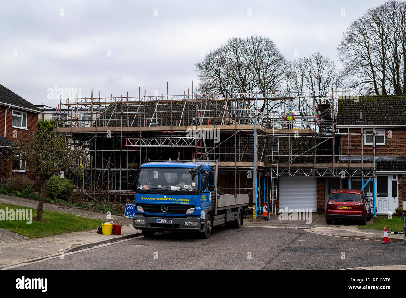 Die Salisbury home von Sergej Skripal, die durch russische Agenten im März 2018 vergiftet wurde. Sanierungsarbeiten mögliche Spuren von Nerv Agenten zu entfernen. Stockfoto Die Salisbury home von Sergej Skripal, die durch russische Agenten im März 2018 vergiftet wurde. Sanierungsarbeiten mögliche Spuren von Nerv Agenten zu entfernen. Stockfoto