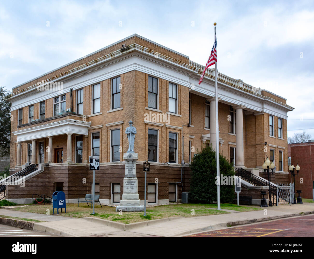 1912 Marion County courthouse in Jefferson, Texas. Dieses Gericht in Texas als historische Sehenswürdigkeit aufgelistet. Stockfoto