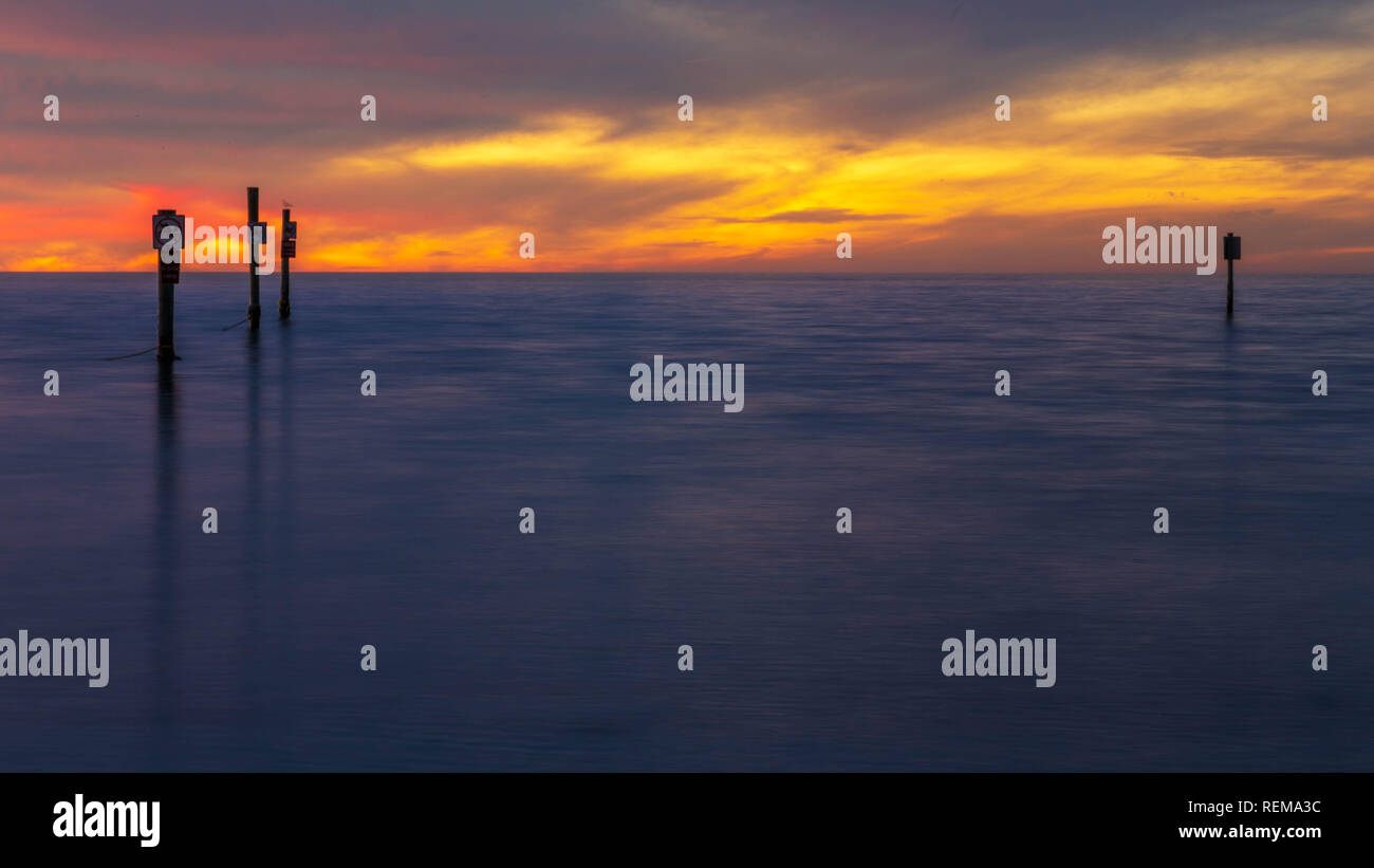 Auf der Suche über das Wasser Stockfoto