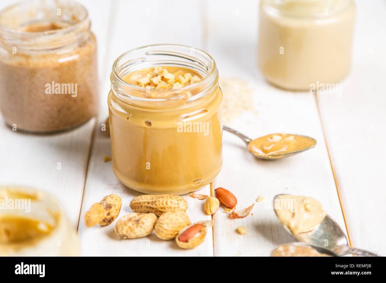 Erdnussbutter im Glas Stockfoto