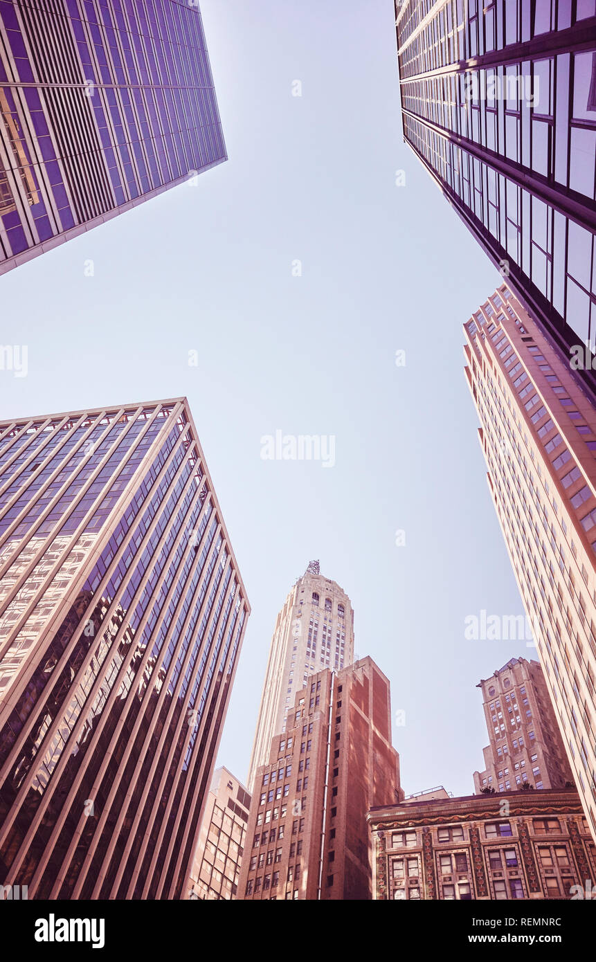 Moderne und alte New York Gebäude, Farbe Tonen angewendet, USA. Stockfoto