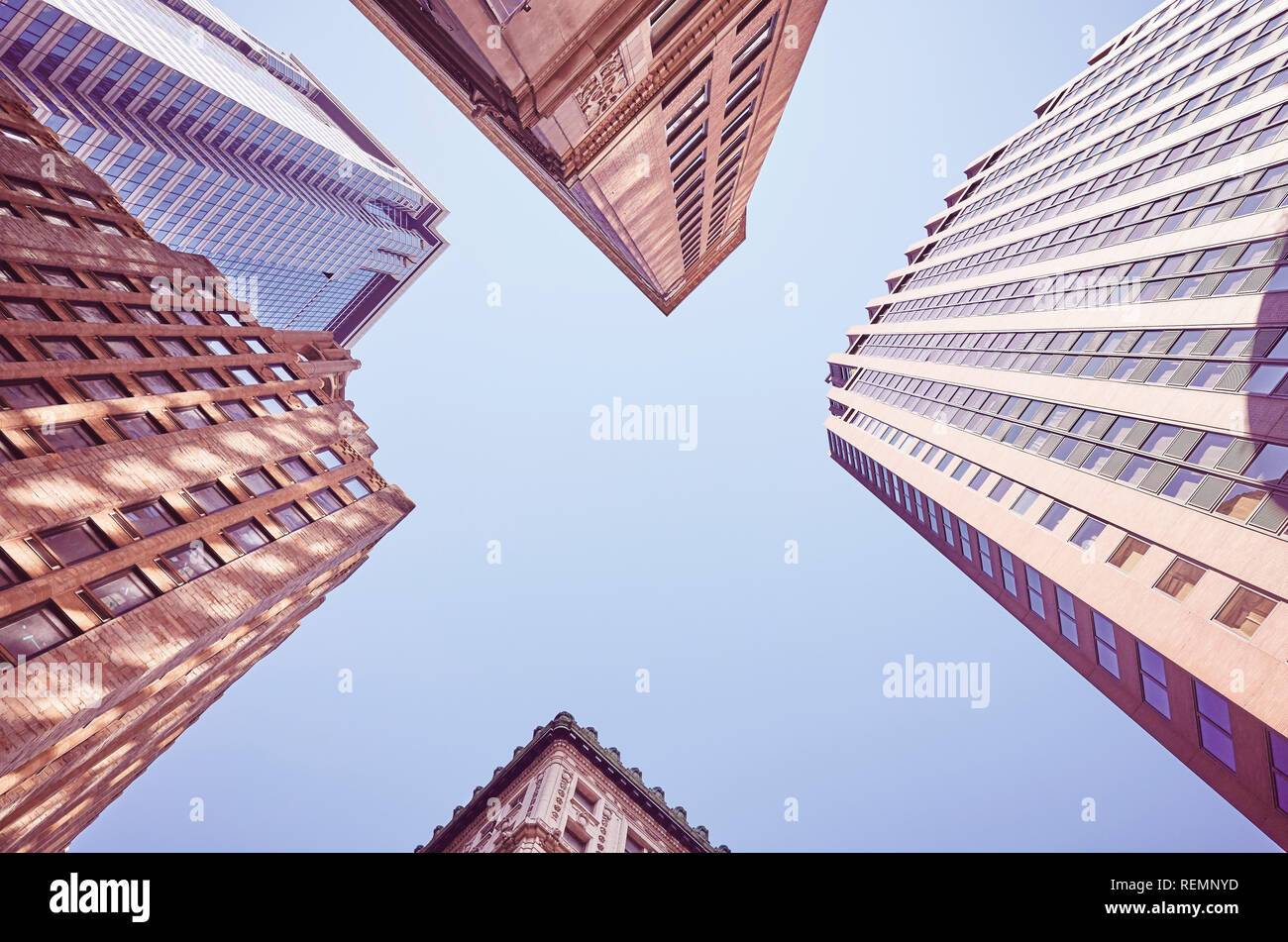 Blick auf New York Gebäude, Farbe getonte Bild, USA. Stockfoto
