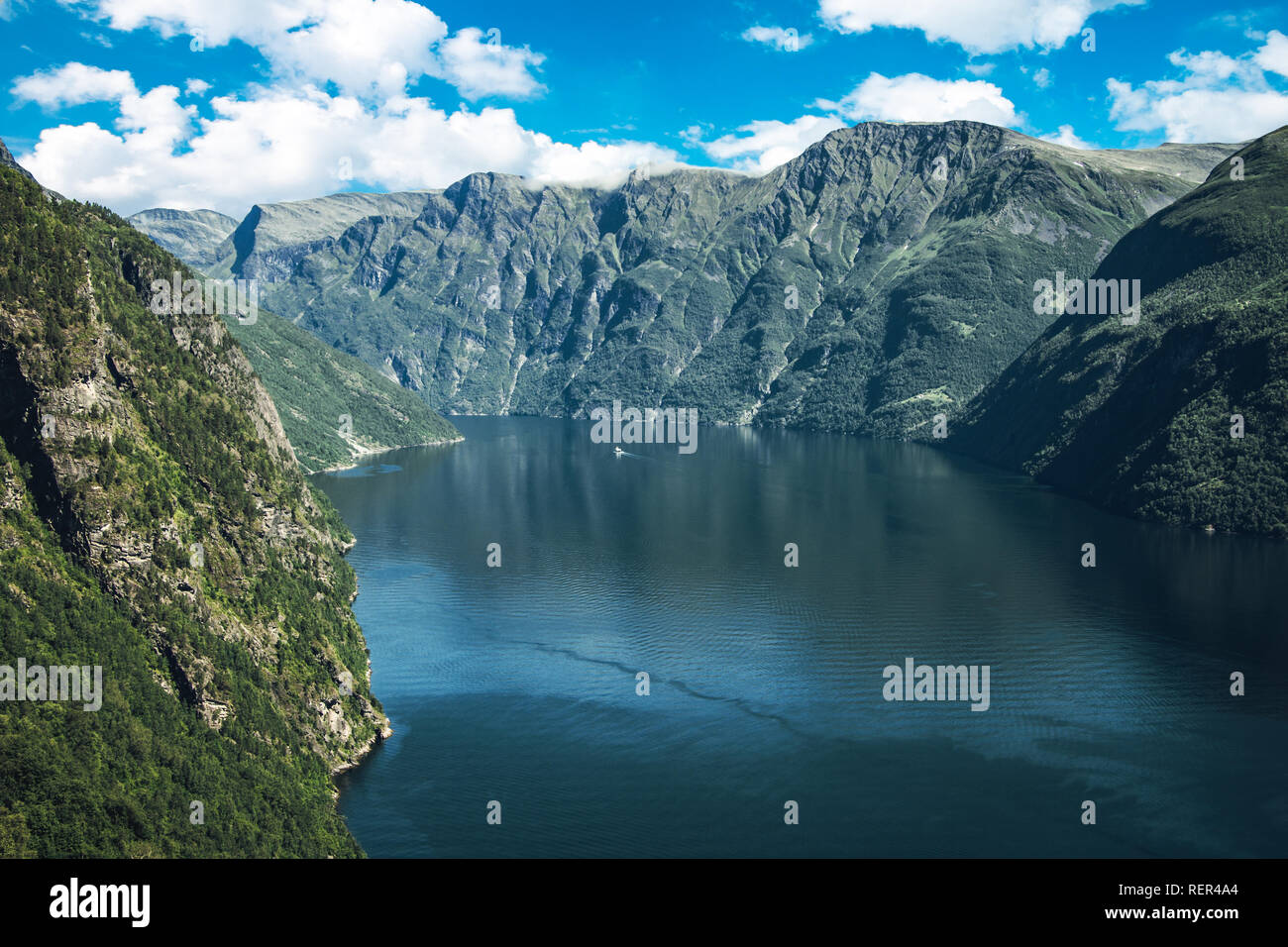 Die berühmteste der norwegischen Fjorde - Geiranger Fjord Stockfoto