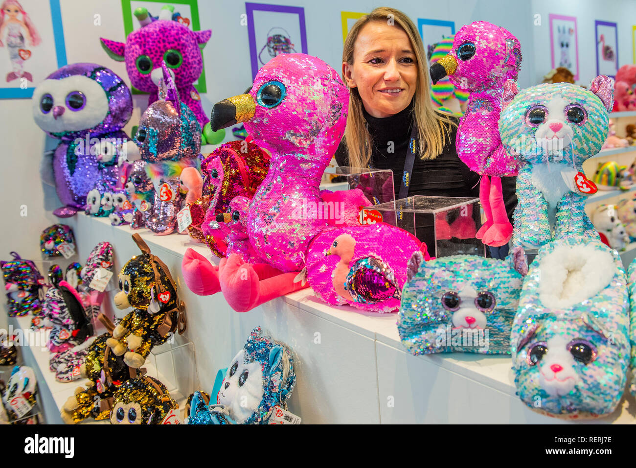 London, Großbritannien. 22. Jan 2019. Sequinned Flippables auf der TY Stand-der Spielwarenmesse bei Olympia in London. Credit: Guy Bell/Alamy leben Nachrichten Stockfoto