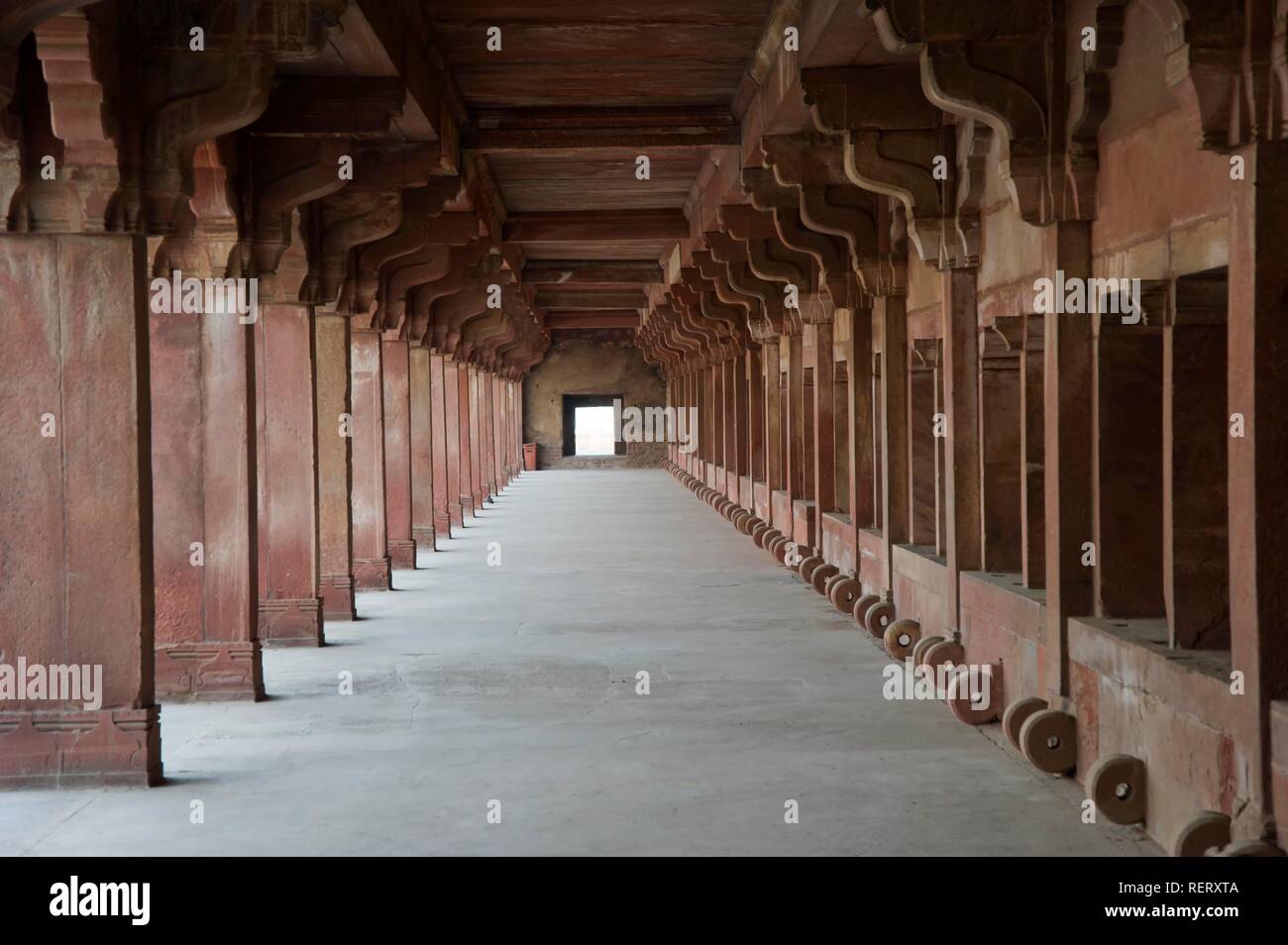 Untere Haramsara, Unterkunft der Wartung Zimmermädchen der Harem, UNESCO-Weltkulturerbe, Fatehpur Sikri, Uttar Pradesh Stockfoto