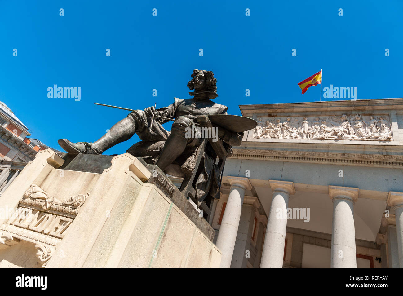 Statue von Diego Velazquez außerhalb das Museo del Prado, Madrid, Spanien Stockfoto