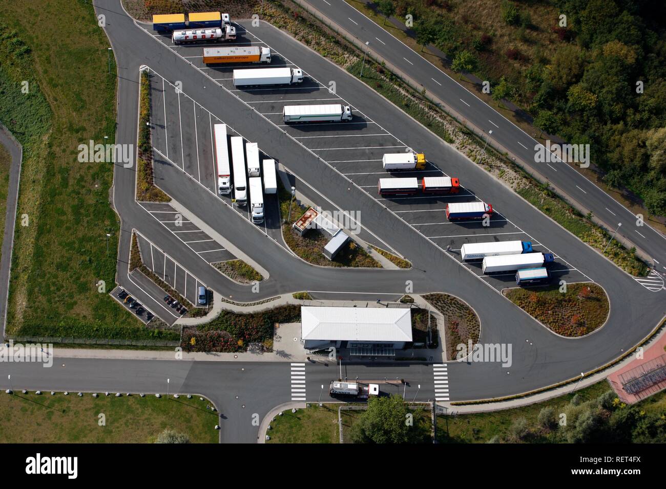 Parkplatz von oben Fotos und Bildmaterial in hoher Auflösung Alamy