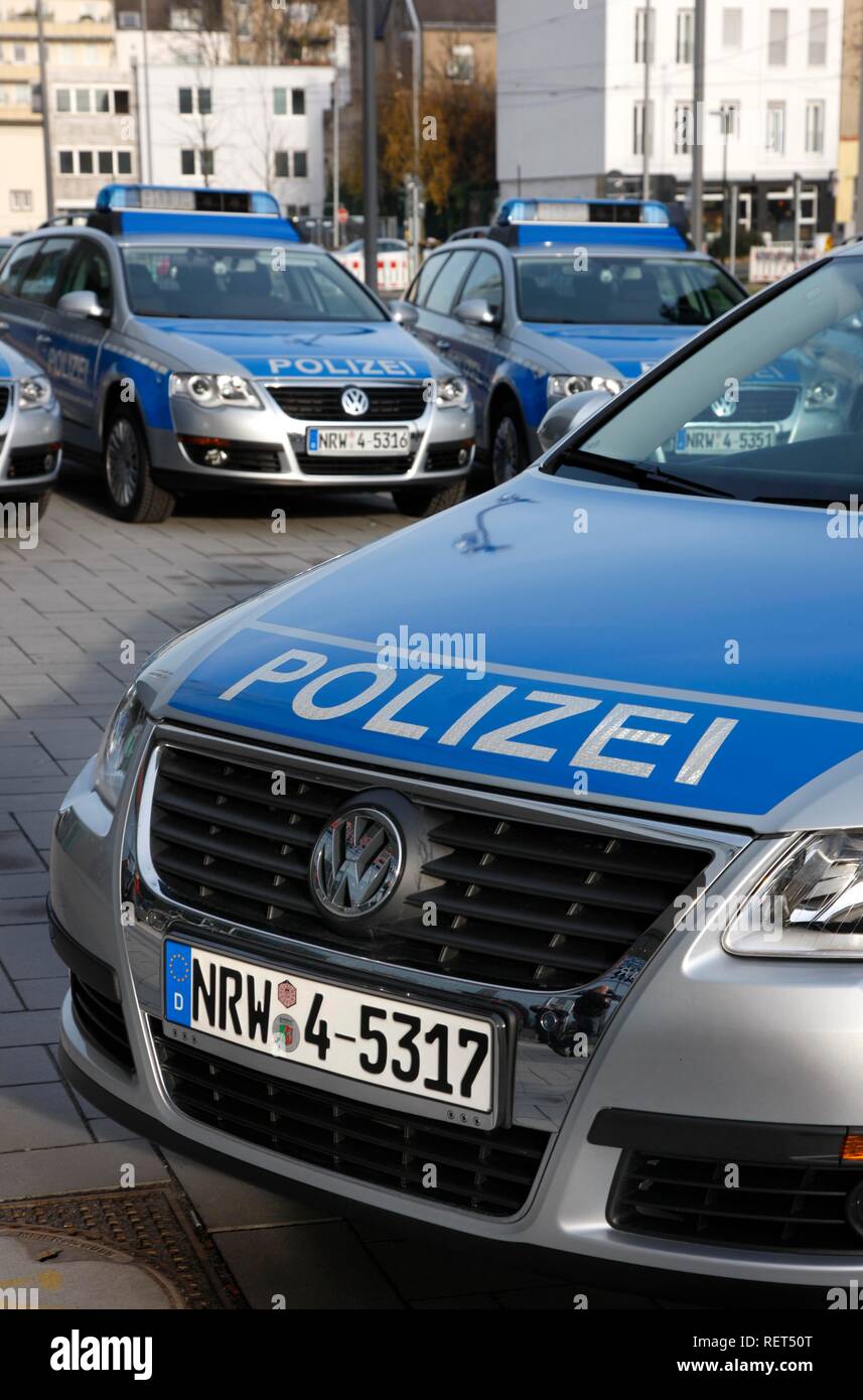 Neue blaue Polizei Autos für die nordrhein-westfälische Polizei, Düsseldorf, Nordrhein-Westfalen Stockfoto