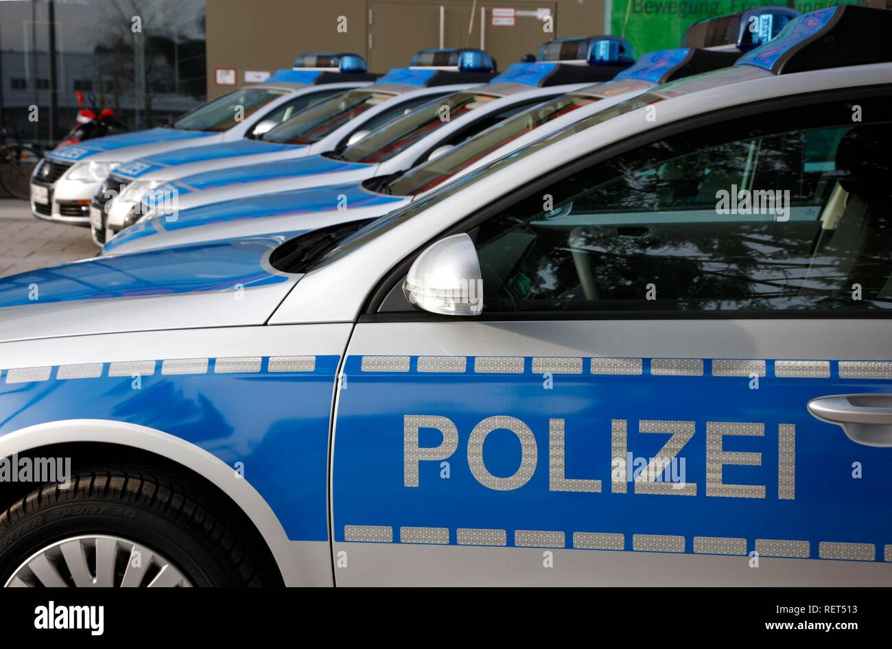 Neue blaue Polizei Autos für die nordrhein-westfälische Polizei, Düsseldorf, Nordrhein-Westfalen Stockfoto