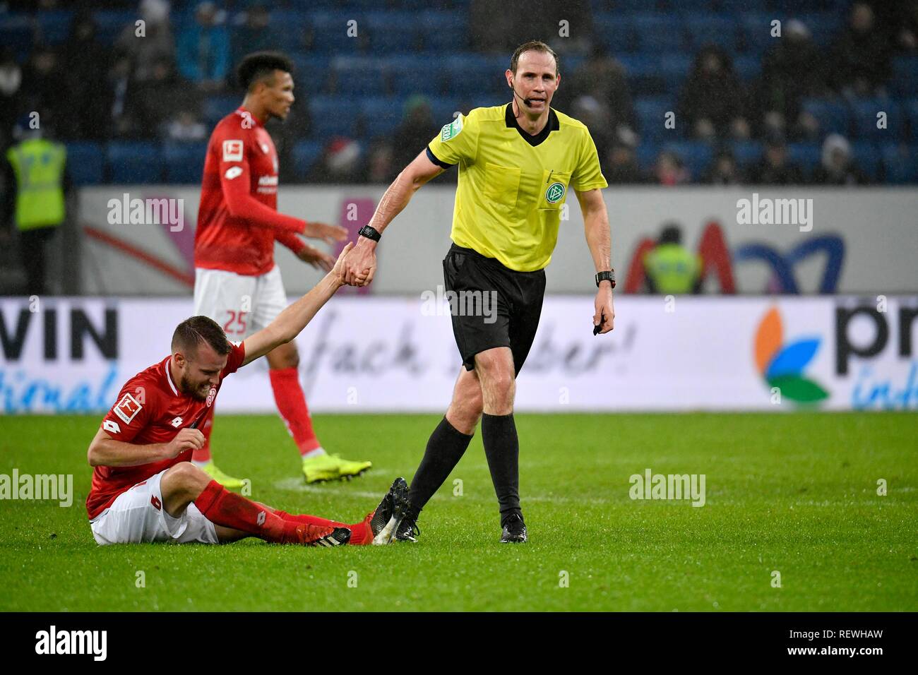 Daniel brosinski 1 fsv mainz 05 Fotos und Bildmaterial in hoher